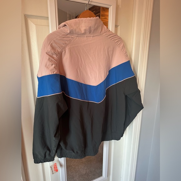 NWT💙FP Movement walk the line colorblock zip pullover - Picture 7 of 8